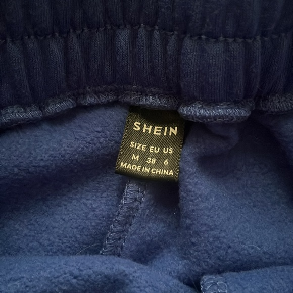 High Waisted Comfy Shein Shorts - Picture 4 of 4